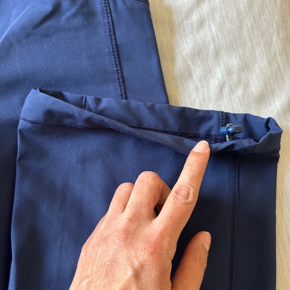 COPY - Cherokee Infinity Straight Leg Drawstring Cargo Srub Pants. Size small - Picture 5 of 5